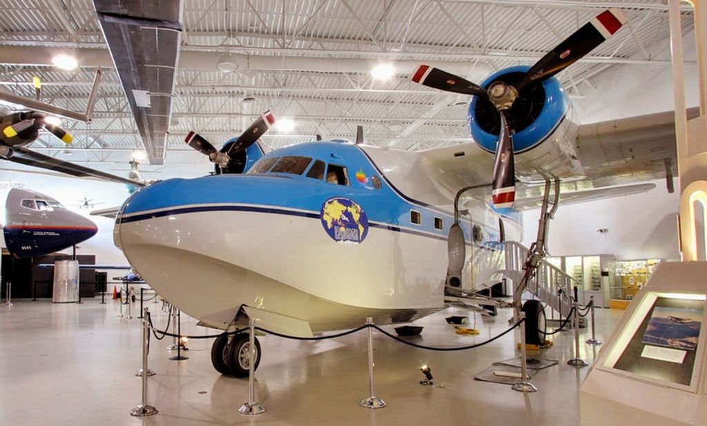 Hiller Aviation Museum