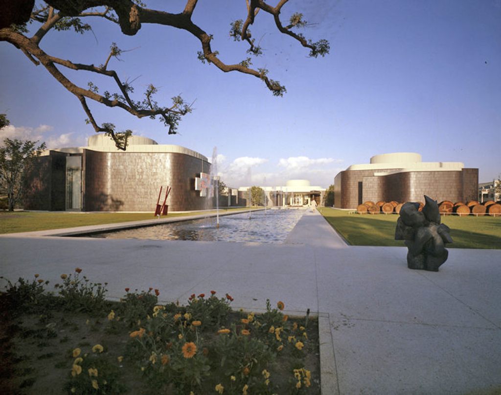 Pasadena Art Museum, 1969 - Architects: Ladd & Kelsey
