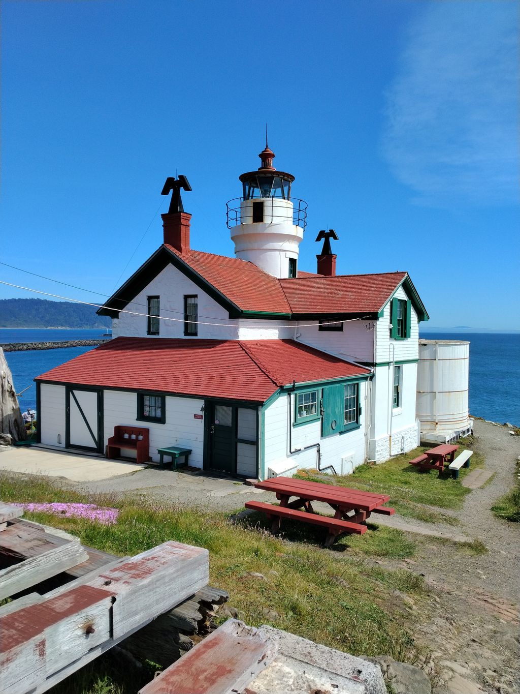 California Historical Landmark 951: Battery Point Lighthouse