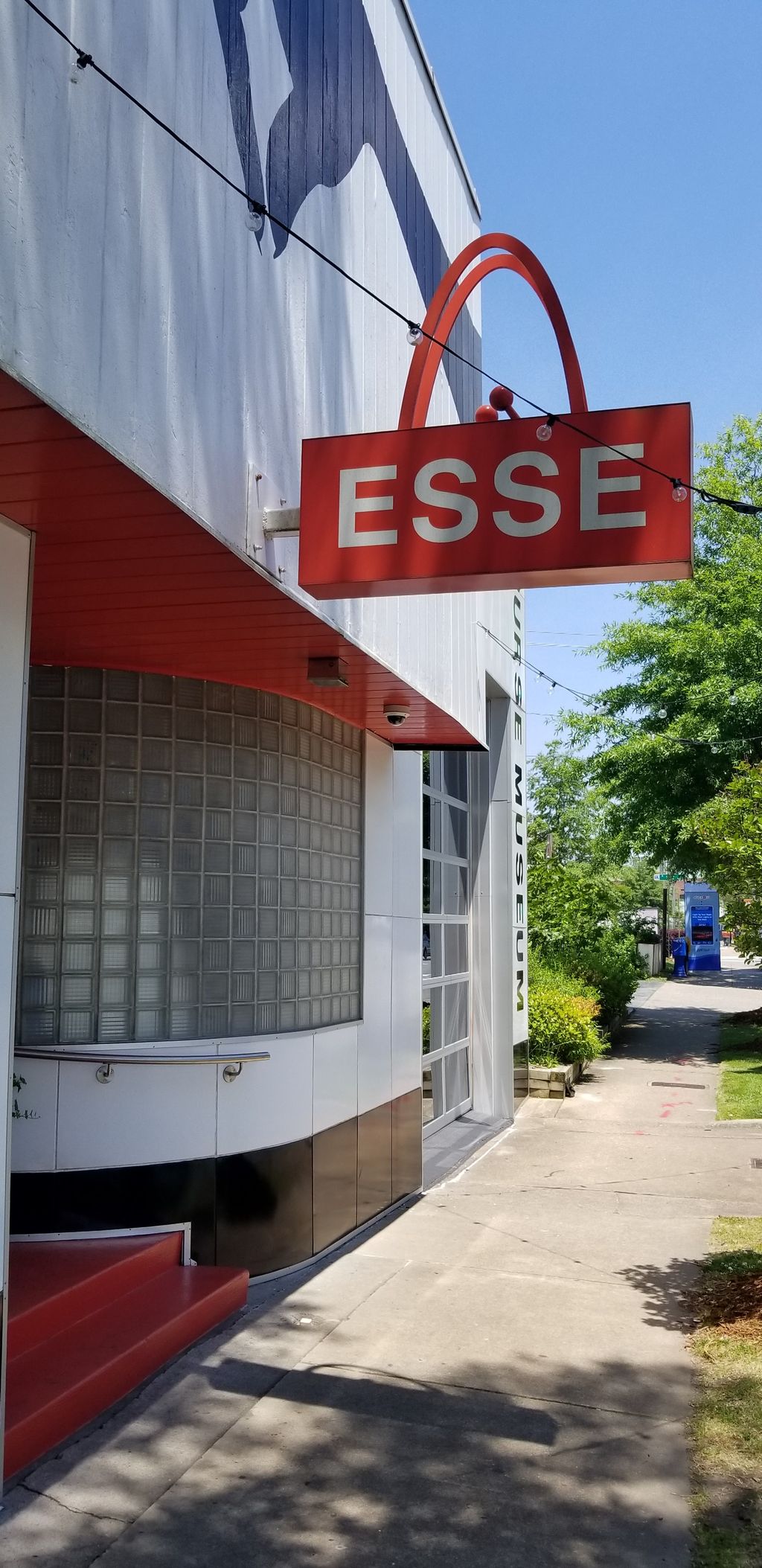 Esse Purse Museum & Store
