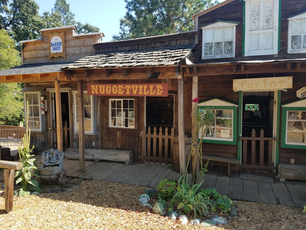 Gold Nugget Museum