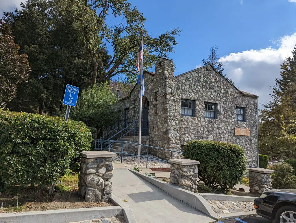Oak Glen School Museum