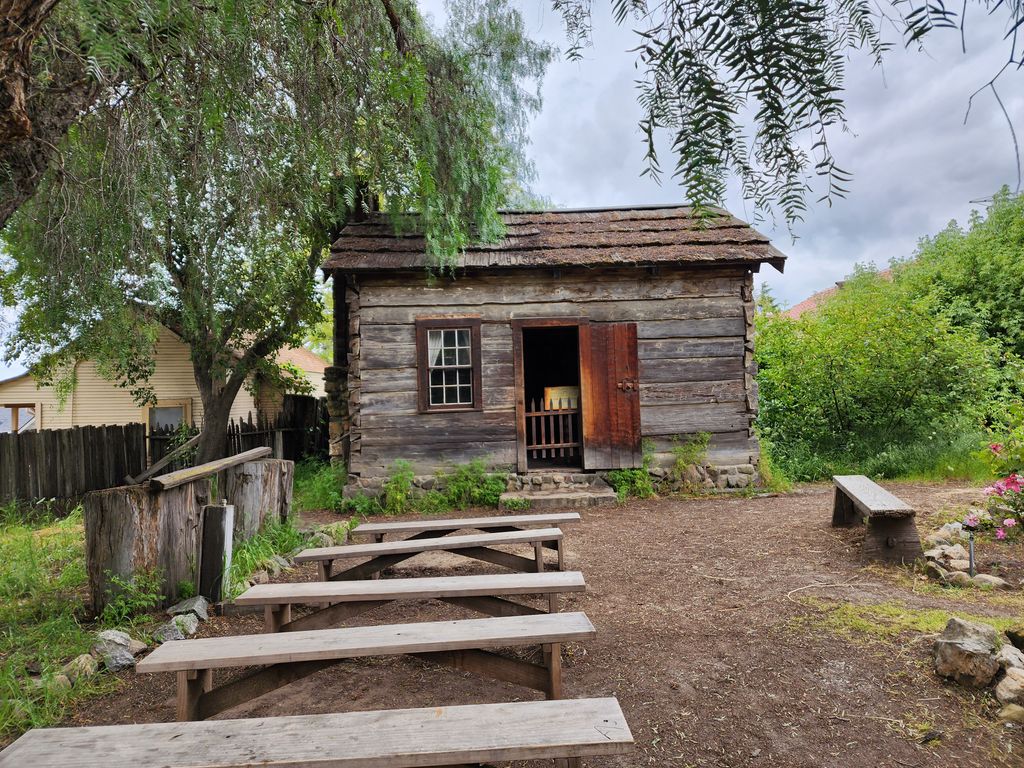 Settler's Cabin