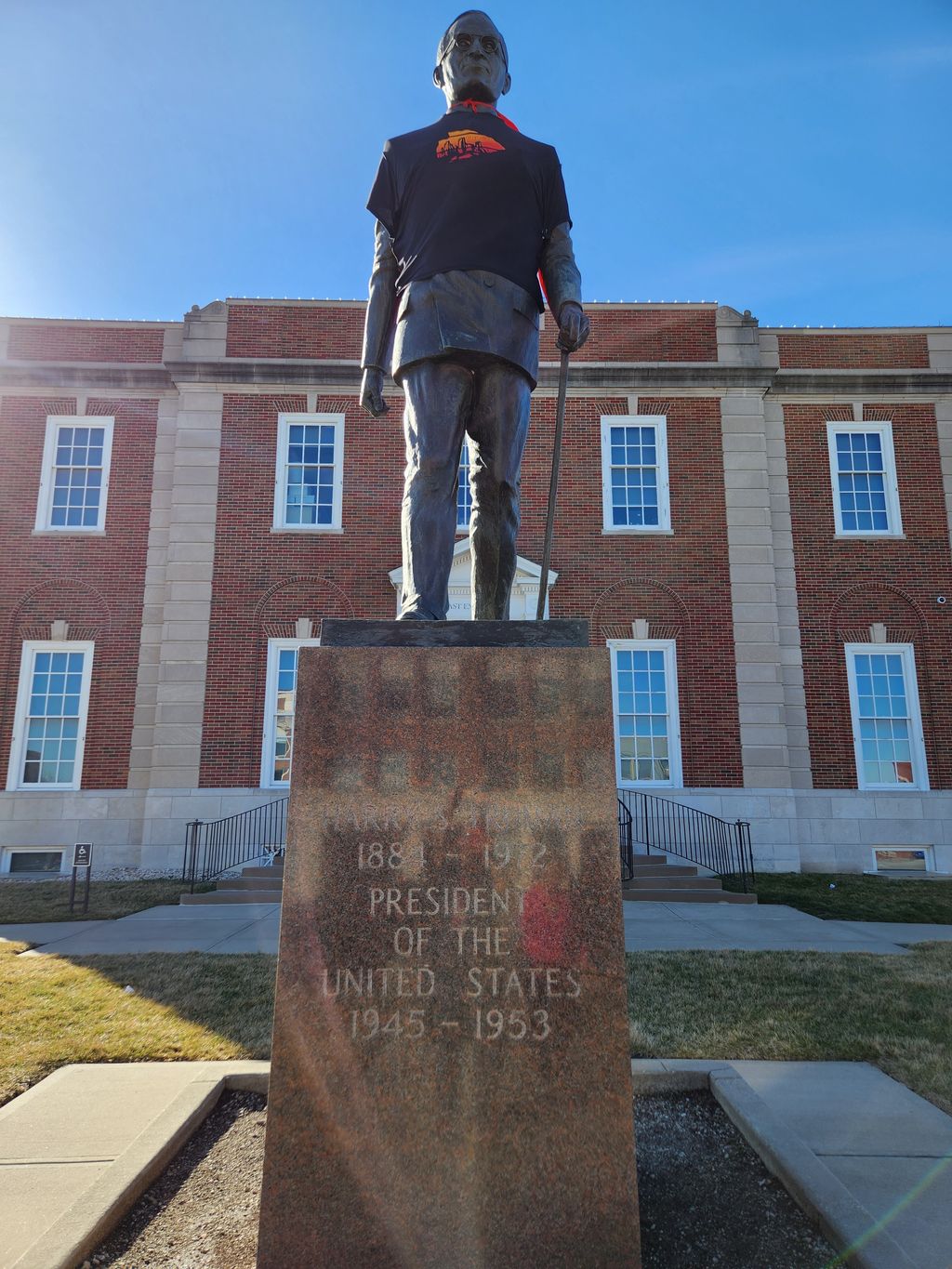 Truman statue
