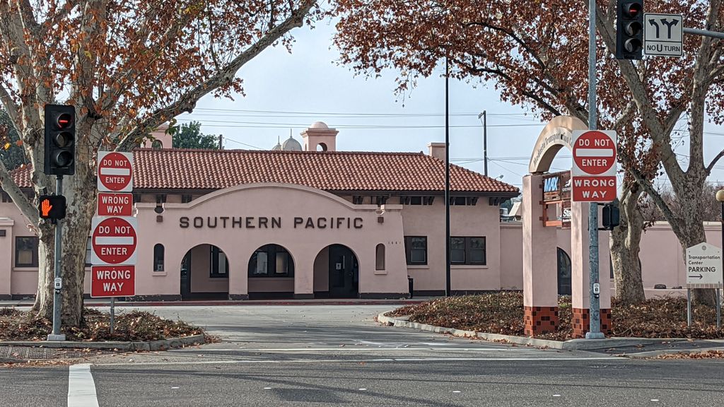 Historic-1915-Southern-Pacific-Railroad-Depot-1
