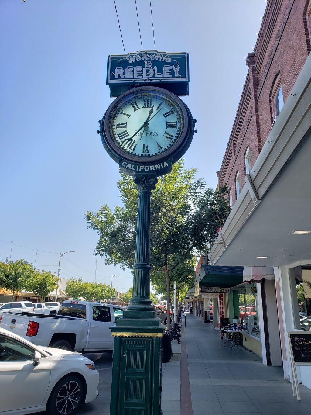 Reedley-Historical-Clock