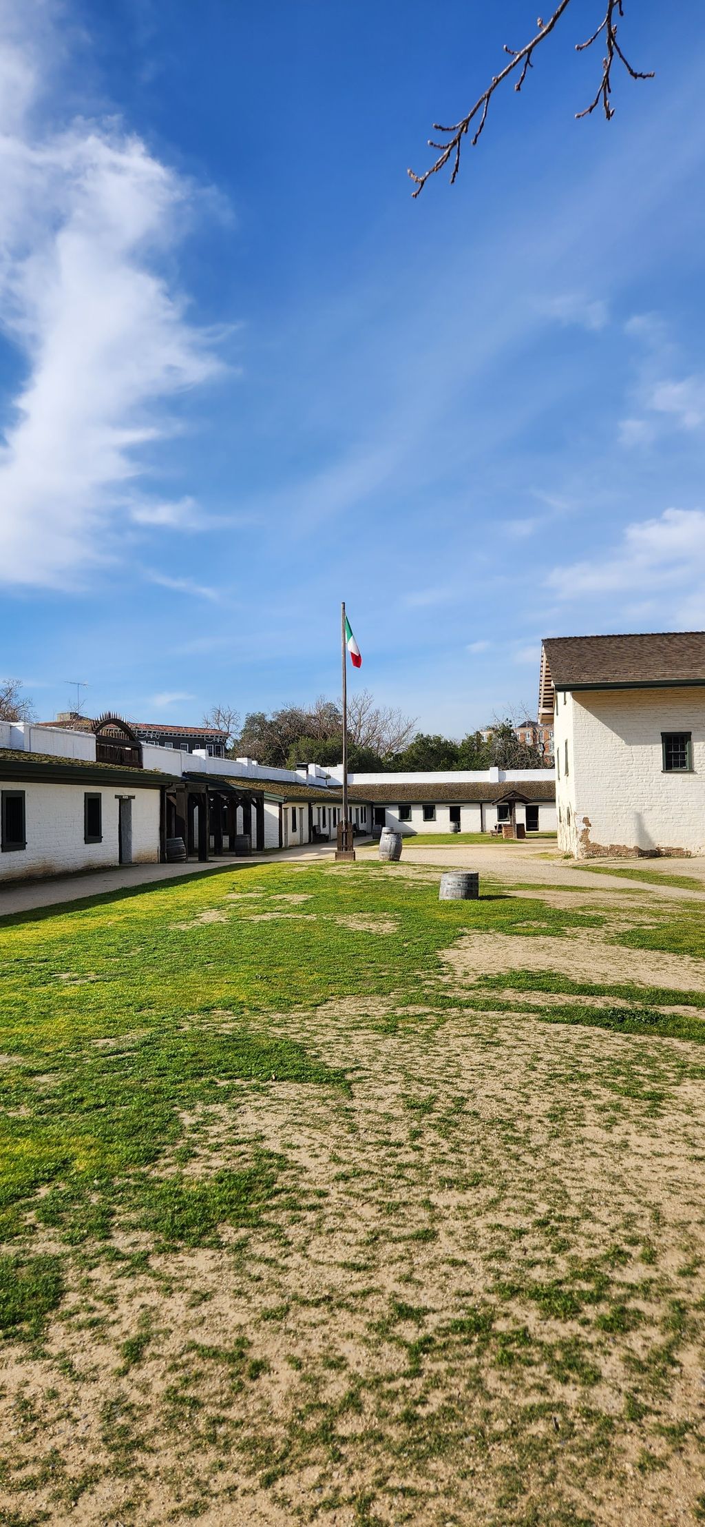 Sutters-Fort-State-Historic-Park-1