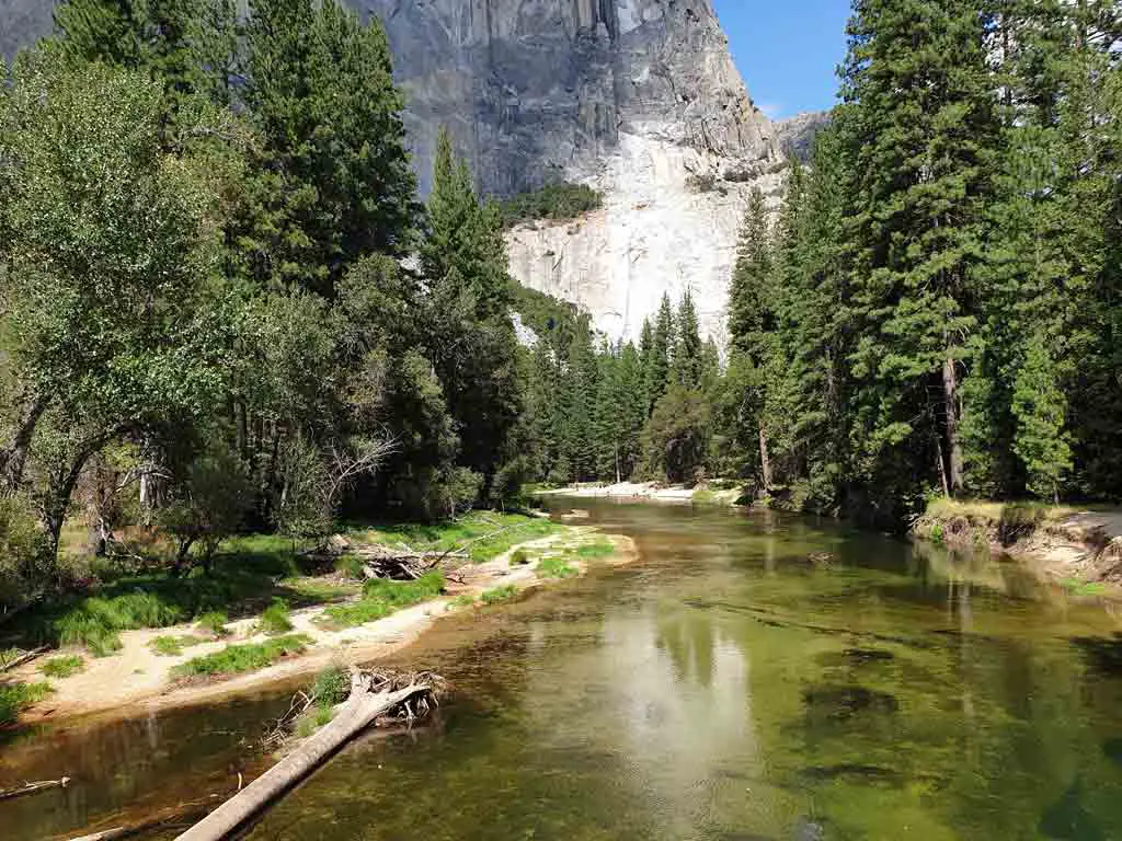 How Did the Merced River Contribute to the Yosemite Valley’s Floor?